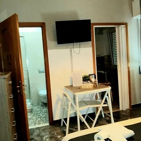 Casa Lella דירה פוליקורו